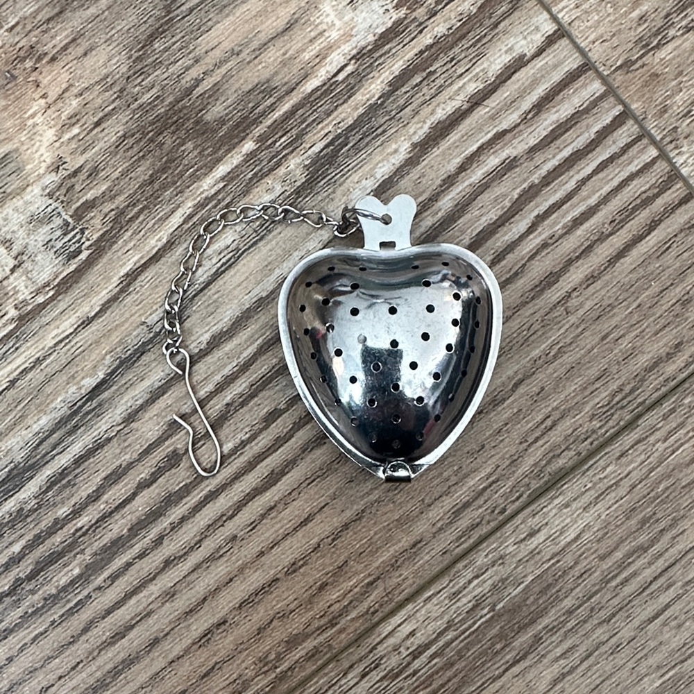 Strawberry Shaped Metal Tea Infuser